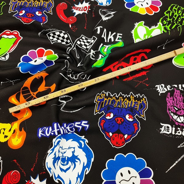 HEAVY JOGGING TÖFFA EMBLEM SVART FG 690