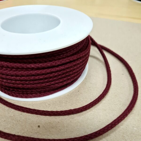 TILLBEHÖR BOMULLSSNODD 4MM VINRÖD FG 45